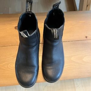 Women’s Black Blundstone Hi Top Boots Size 9